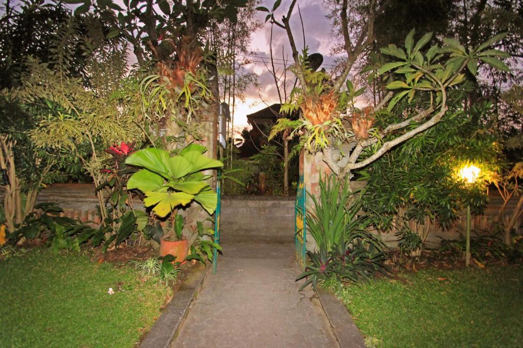 Pering Bungalow Ubud Buitenkant foto